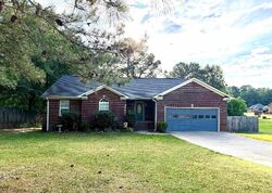 Pre-foreclosure in  Slasham Rd Gadsden, AL 35907