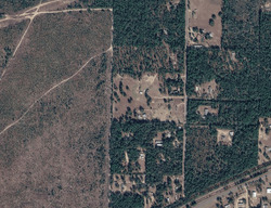 Pre-foreclosure in  Deception Rd Milton, FL 32583