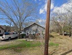 Pre-foreclosure in  Bayshore Dr La Porte, TX 77571