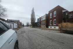 Pre-foreclosure in  Winnebago St Saint Louis, MO 63118