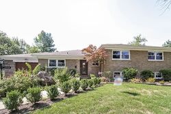 Pre-foreclosure in  Wallace Dr Flossmoor, IL 60422
