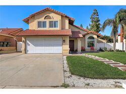 Pre-foreclosure in  Cresta Rd Corona, CA 92879