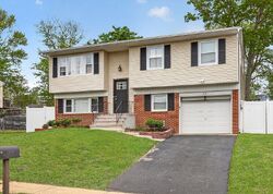 Pre-foreclosure in  ILLINOIS AVE Brick, NJ 08724