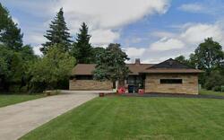 Pre-foreclosure in  Fairmount Blvd Beachwood, OH 44122