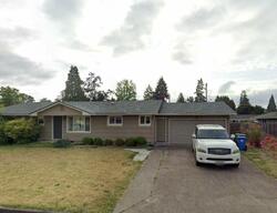 Pre-foreclosure in  Linwood St Eugene, OR 97404