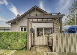  N 6th St, Saint Helens OR