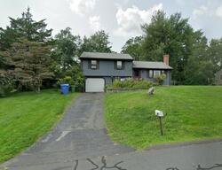 Pre-foreclosure Listing in Winthrop Blvd CROMWELL, CT 06416