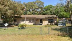 Pre-foreclosure in  Ne 153rd Ave Silver Springs, FL 34488