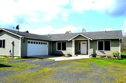 Pre-foreclosure in  Freedom Dr Winlock, WA 98596