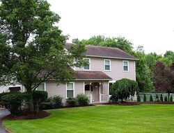Pre-foreclosure in  Eggleston Rd Aurora, OH 44202