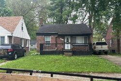 Pre-foreclosure in  Greydale Ave Detroit, MI 48219