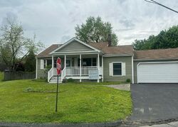 Pre-foreclosure in  Birch Rd Brookfield, CT 06804