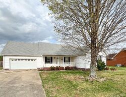 Pre-foreclosure in  Southridge Blvd Murfreesboro, TN 37128