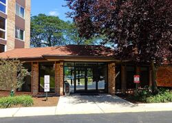 Pre-foreclosure in  W Huntington Commons Rd  Mount Prospect, IL 60056
