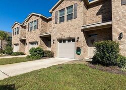 Pre-foreclosure in  Little Cormorant Ln Navarre, FL 32566