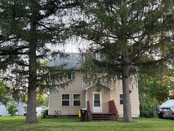  10th St N, Mountain Lake MN