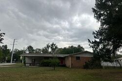 Pre-foreclosure Listing in Se 2nd Ave LAKE BUTLER, FL 32054