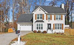 Pre-foreclosure in  Waverly Place Dr Dacula, GA 30019