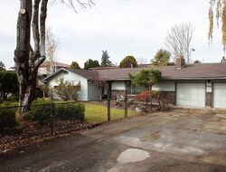 Pre-foreclosure in  Nugent St Yakima, WA 98901