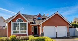 Pre-foreclosure in  Se 306th Ct Auburn, WA 98092