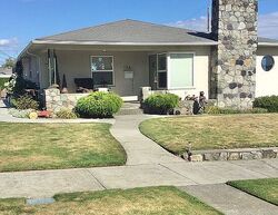  S 9th St, Lynden WA