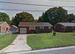 Pre-foreclosure in  Manchester Dr Hampton, VA 23666