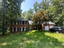  Besley Rd, Vienna VA
