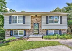 Pre-foreclosure in  Quail Ln Salem, VA 24153