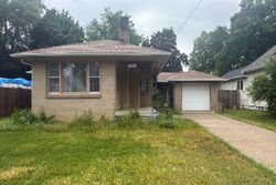 Pre-foreclosure in  BURLINGAME AVE SW Wyoming, MI 49509