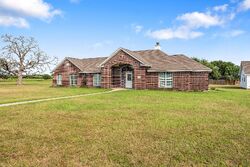 Pre-foreclosure in  Whitetail Ln Bryan, TX 77808