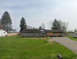 Pre-foreclosure in  Valley View Rd Zanesville, OH 43701