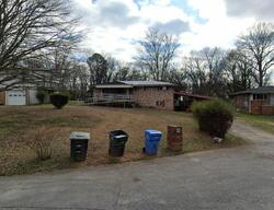 Pre-foreclosure in  Tomben Ln Chattanooga, TN 37416