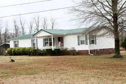 Pre-foreclosure in  Western Ave Bradford, TN 38316