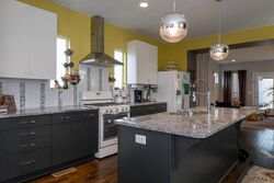 Pre-foreclosure in  7TH AVE N Nashville, TN 37208