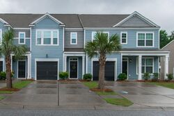  Stadium Dr, Charleston SC