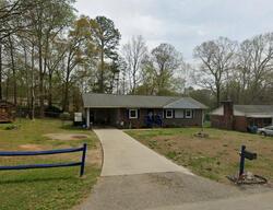 Pre-foreclosure in  Lincoln Dr Gaffney, SC 29341