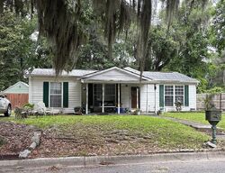 Pre-foreclosure in  Lansing Ave Savannah, GA 31406