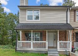 Pre-foreclosure in  Oakhill Cir Austell, GA 30168