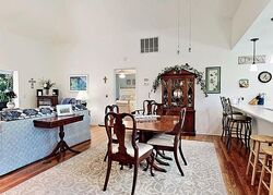 Pre-foreclosure in  Egret Cir Sanibel, FL 33957