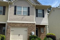 Pre-foreclosure in  BURNS VIEW LN Lawrenceville, GA 30044