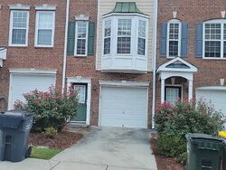 Pre-foreclosure in  Mill Springs Cir Buford, GA 30519