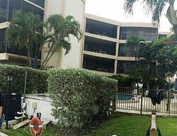  Diana Dr , Hallandale FL
