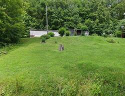 Pre-foreclosure in  Greenbend Rd Morehead, KY 40351