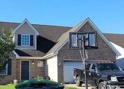 Pre-foreclosure in  Robert M Green Dr Frankfort, KY 40601