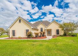 Pre-foreclosure in  Sugarland Dr Breaux Bridge, LA 70517