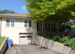 Pre-foreclosure in  Se Kentucky Ave Topeka, KS 66605