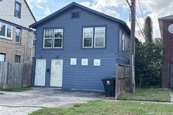 Pre-foreclosure in  Delano St Houston, TX 77004