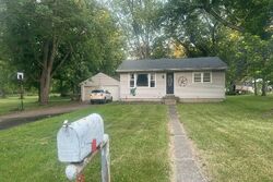 Pre-foreclosure in  Forest St Charlotte, MI 48813