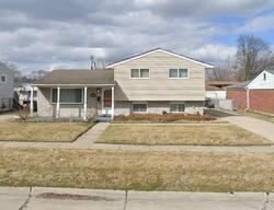 Pre-foreclosure in  Camel Dr Sterling Heights, MI 48310