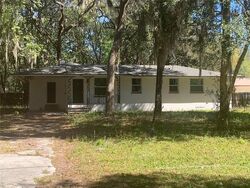 Pre-foreclosure in  Oak Rd Orange Park, FL 32065